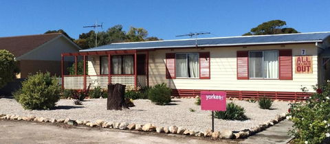 All Decked Out In Edithburgh - Tourism Search 0