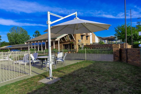 All Travellers Motor Inn - Tourism Search 4