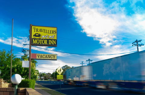 All Travellers Motor Inn - Tourism Search 1