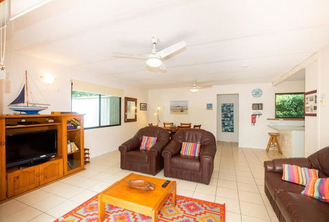 Allamanda Cottage - Close To Beach - Pet Friendly - Tourism Search 0