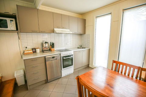 Allambie Cottages - Villa 2 - Tourism Search 2
