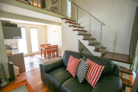Allambie Cottages - Villa 2 - Tourism Search 3