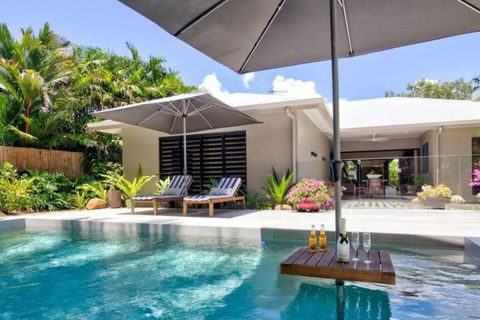 Allure - 4 Bedroom Luxury House In Port Douglas - Tourism Search 0