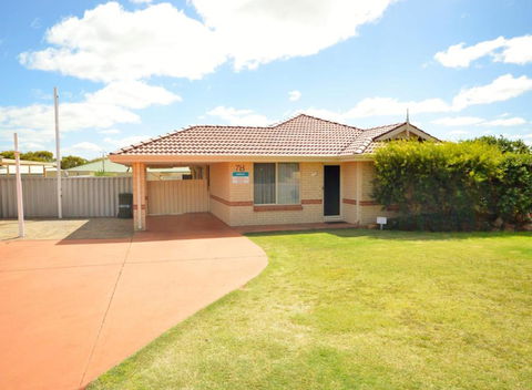 Allure - Kalbarri WA - Tourism Search 0