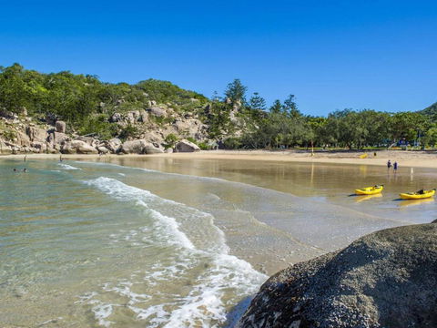 Alma Bay Holiday Unit 2 - Tourism Search 1