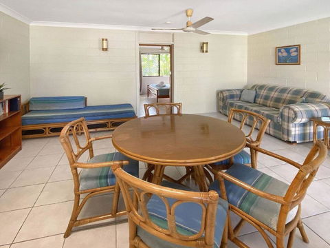 Alma Bay Holiday Unit 2 - Tourism Search 3