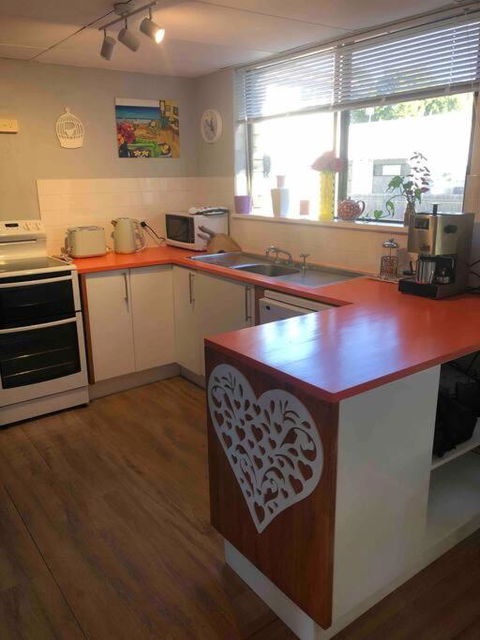Aloha Iluka! - Tourism Search 4