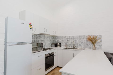 Alpha Centauri 7 Of 39 Gippsland Street - Tourism Search 1