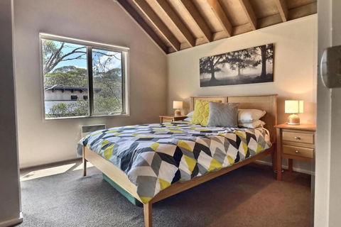 Alpine Edge - Tourism Search 2