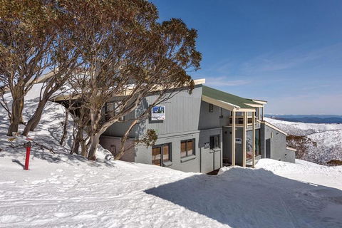 Alpine Heights 11B - Tourism Search 0