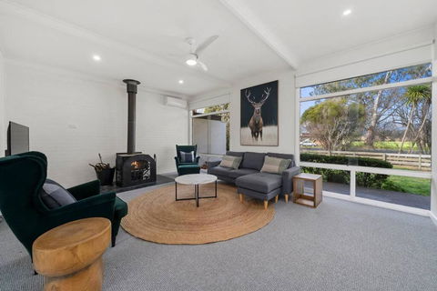 Alpine Hills Hideaway - Tourism Search 2