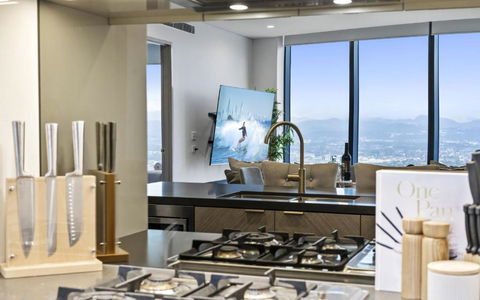 ALTITUDE Ocean Suites - SPECTACULAR, Unmatched Views & Luxury Accommodation - Tourism Search 4