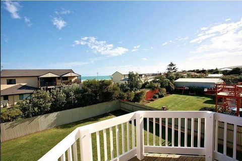 Alton Seas 67 Hargreaves Rd Middleton - No Linen Included - Tourism Search 0