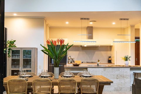 Amalfi - Port Douglas, Luxury In The Centre Of Town - Tourism Search 3