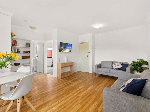 Amanda Court 8 Fantastic Unit So Close To The Beach - Tourism Search 1