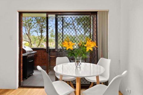 Amanda Court 8 Fantastic Unit So Close To The Beach - Tourism Search 2