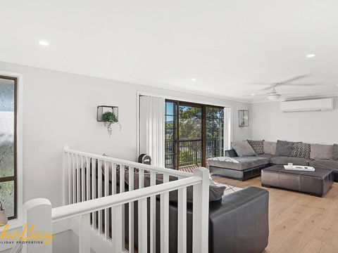 Amaroo Cres No 20 Fingal Bay Holiday Home - Tourism Search 0