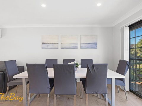 Amaroo Cres No 20 Fingal Bay Holiday Home - Tourism Search 3