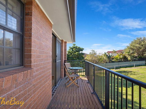 Amaroo Cres No 20 Fingal Bay Holiday Home - Tourism Search 4