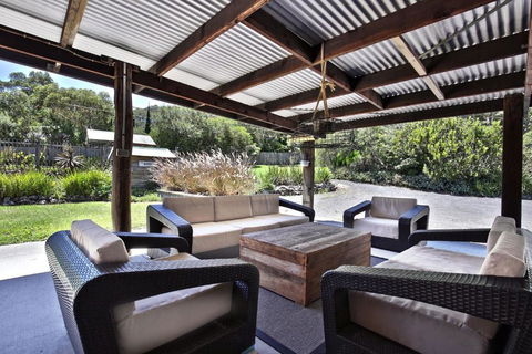 Amaroo House - Glorious Views - Tourism Search 4