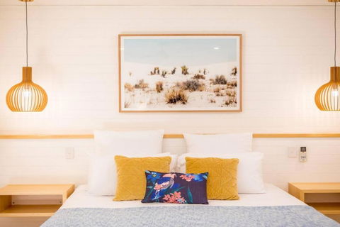 Amaroo Villa - Absolute Beachfront Port Douglas - Tourism Search 4