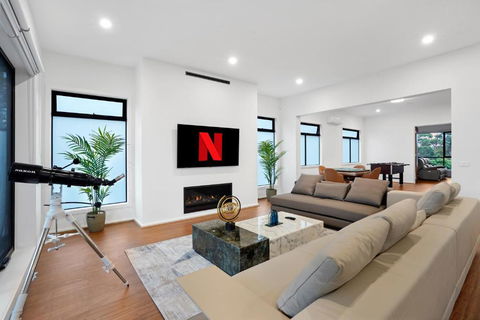 Amazing Backyard - MAX Entertain Beachside Retreat - Tourism Search 1