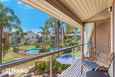 Amazing Waterfront Location - Tourism Search 2