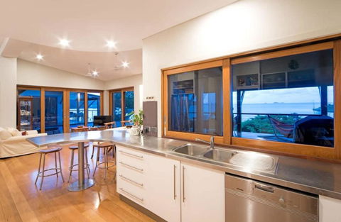Amazing Whitsunday Views At High Tide - Tourism Search 3