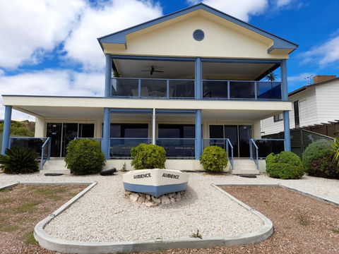 Ambience Apartments Penthouse - Tourism Search 4