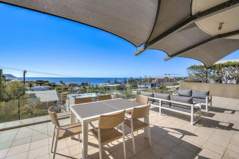 Amelie - Luxury Beach View Condo Minutes To Beach - Tourism Search 1