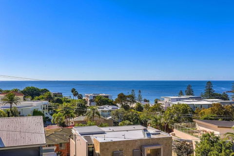 Amelie - Luxury Beach View Condo Minutes To Beach - Tourism Search 3