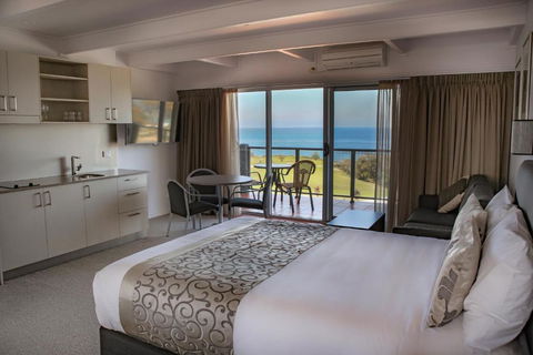 Amooran Oceanside Apartments And Motel - Tourism Search 2