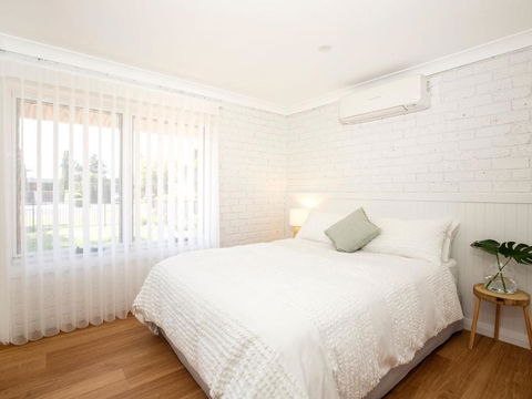 Anacapri - Pet Friendly - Opposite Beach - Fireplace - Tourism Search 4