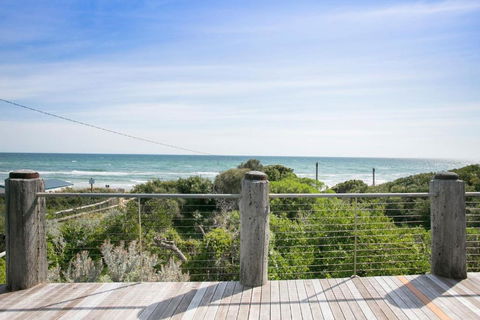 Anchor Beachfront Retreat Water Views, On The Beach - Tourism Search 0