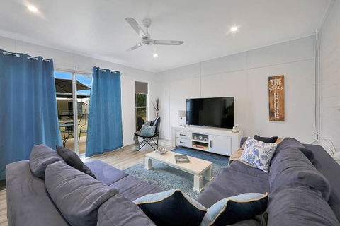 Anchors Away At Innes Park Opp Park & Beach Dogs Welcome Inside - Tourism Search 2