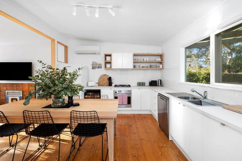 Anglesea Beach House 2 - Tourism Search 1