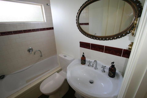 Annies Garden Cottage - Tourism Search 3