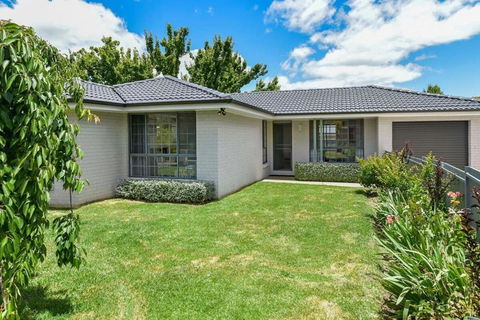 Anson Abode - CBD Home, Modern Sophistication - Tourism Search 3