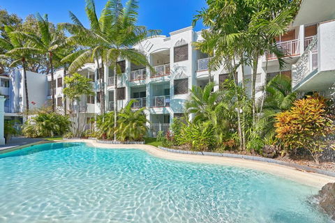 Alassio Beachfront Apartments Palm Cove - Tourism Search 0