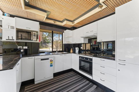 Alpine Mountain View 39 - 3BR L Swimming Pool L Air-Con L WiFi - Tourism Search 2