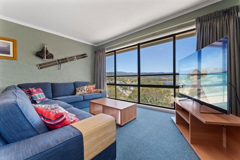 Alpine Mountain View 18 - 4BR L Mountain Views L Swimming Pool L Air-Con L WiFi - Tourism Search 0