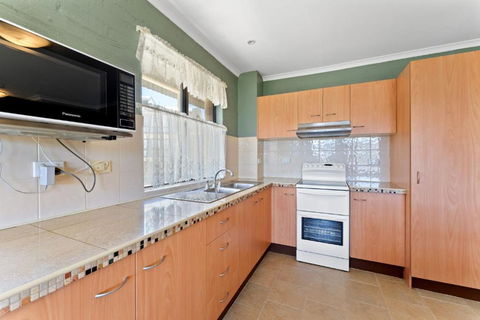 Alpine Mountain View 18 - 4BR L Mountain Views L Swimming Pool L Air-Con L WiFi - Tourism Search 3