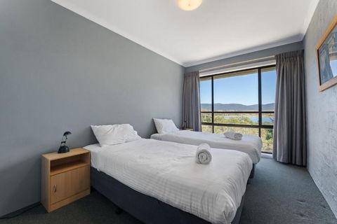 Alpine Mountain View 18 - 4BR L Mountain Views L Swimming Pool L Air-Con L WiFi - Tourism Search 4