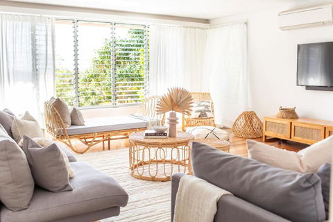 Akoakoa - Sunrise Beach - Tourism Search 4