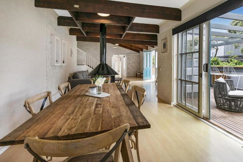 An Entertainers Oasis - Fun Home With Pool Table, Arcade Game, Basketball Ring - Tourism Search 3