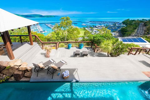 Airlie Beach Seaviews - Tourism Search 1