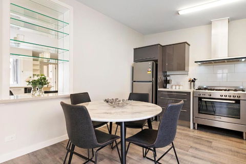 Azami - Charming Gilbert Cottage - Tourism Search 1