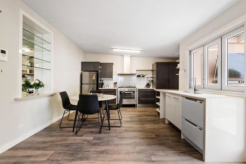 Azami - Charming Gilbert Cottage - Tourism Search 2