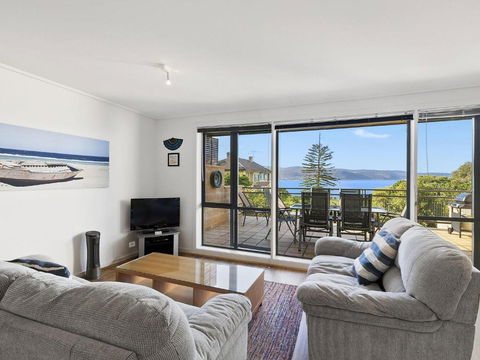 Apartment 26 Pacific Apartments - Tourism Search 0