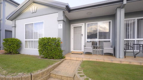 Apartment 5 - The Meridian - Tourism Search 0